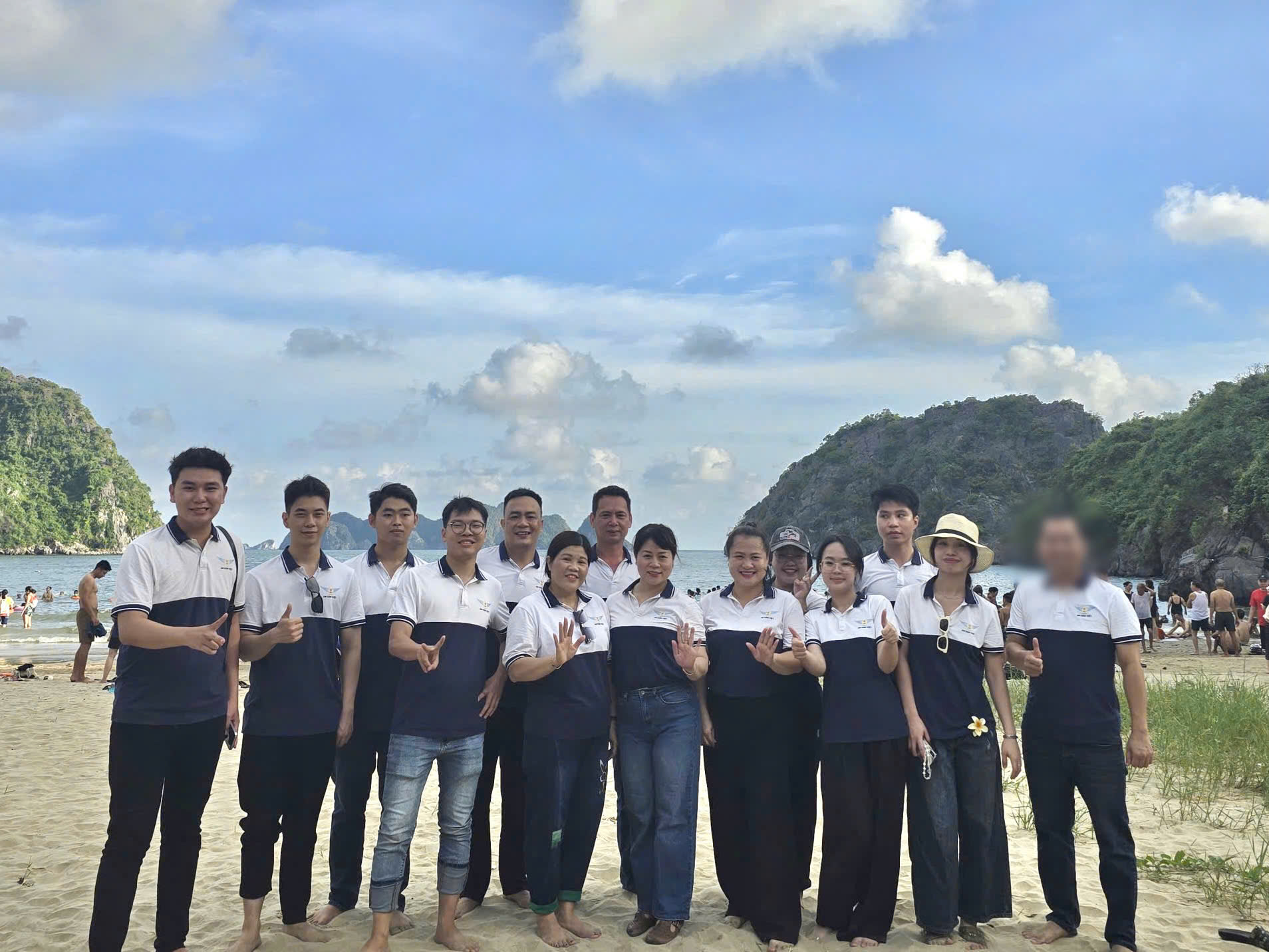 Hành trình gắn kết Công ty Luật TNHH An Dân Việt – Du lịch hè Cát Bà 2025
