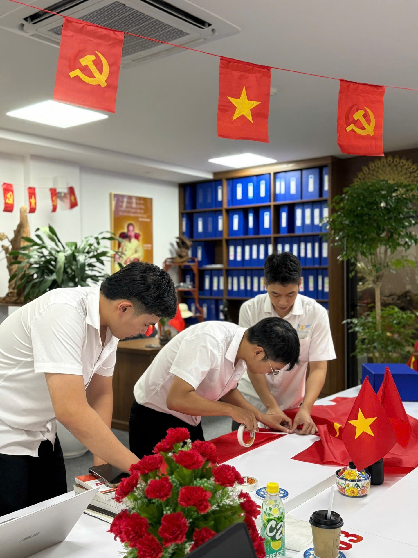 Hưởng ứng tinh thần dân tộc trong ngày đại lễ độc lập 2/9