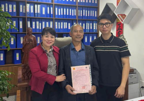 Cảm xúc vỡ òa sau 9 năm mòn mỏi chờ đợi công lý